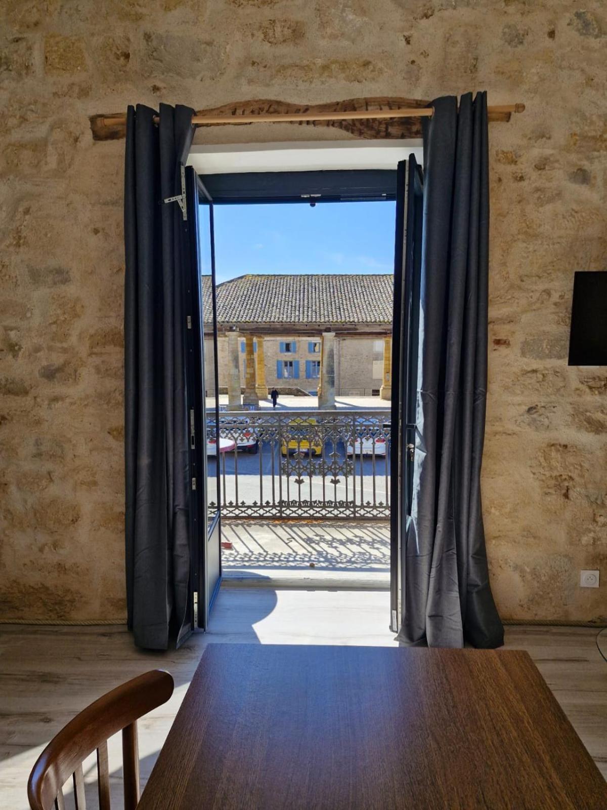 Eden Auberge Villefranche-du-Perigord Bagian luar foto